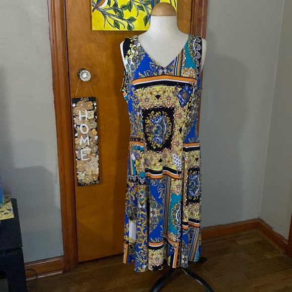 No brand Dresses & Skirts - Multi color flowy sleeveless dress